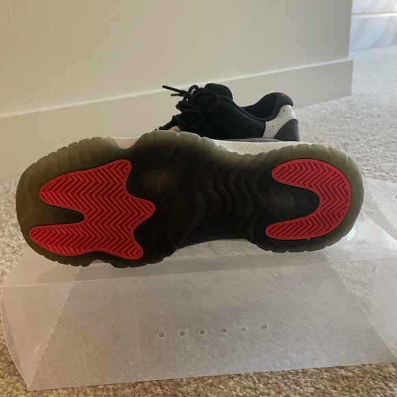 Nike Air Jordan 11 Low Infrared 23 Sneakers - Picture 3 of 3